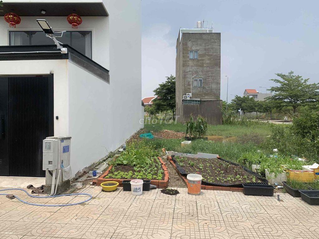 Đất nền gia đình cần bán