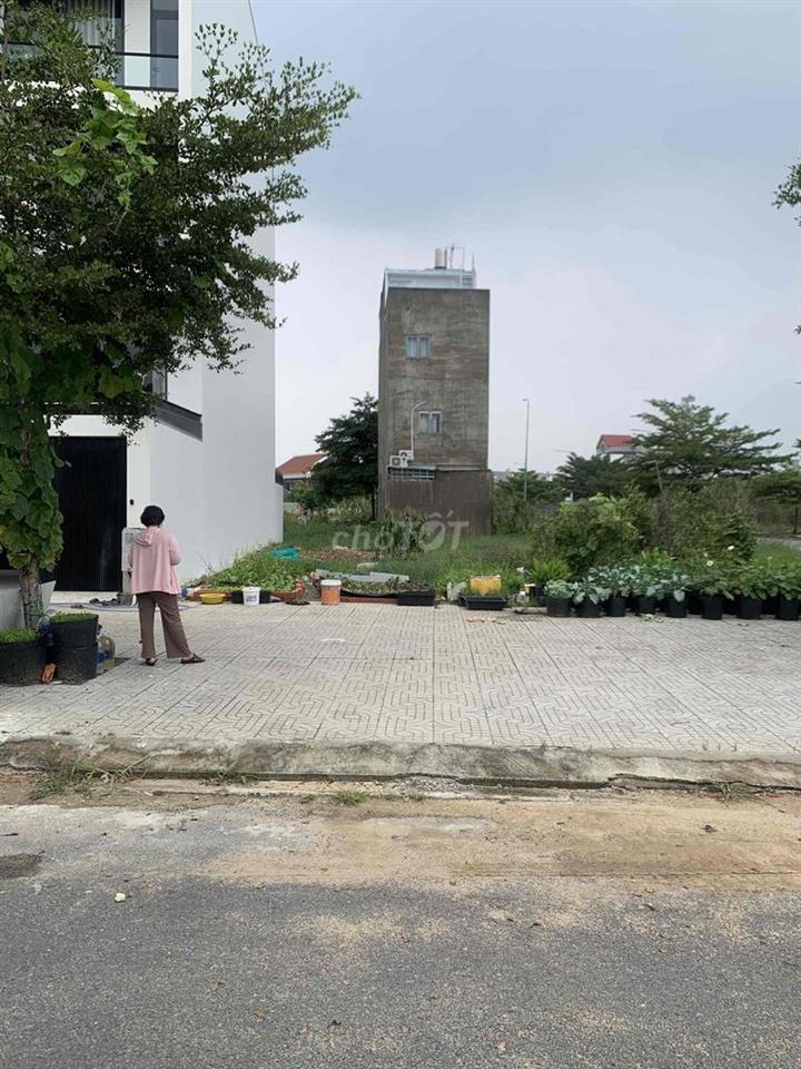 Đất nền gia đình cần bán