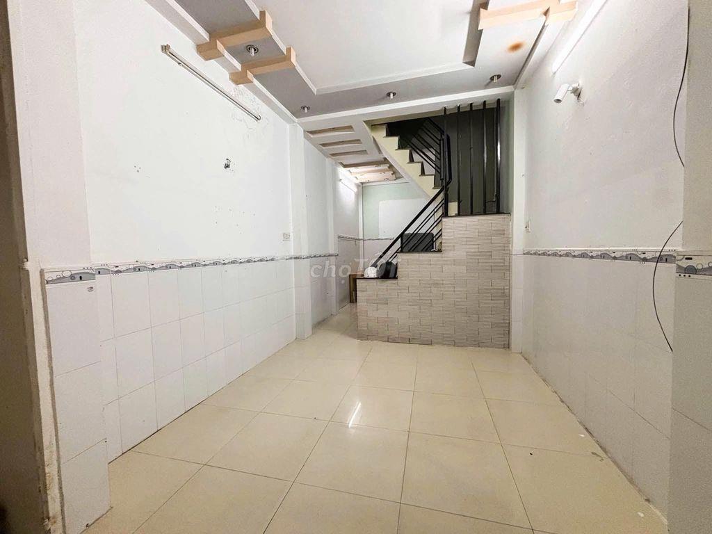 Nhà riêng 1/Phan Đình Phùng (98,2m2)có sẵn nội thất, 2PN giá 14.5tr/th