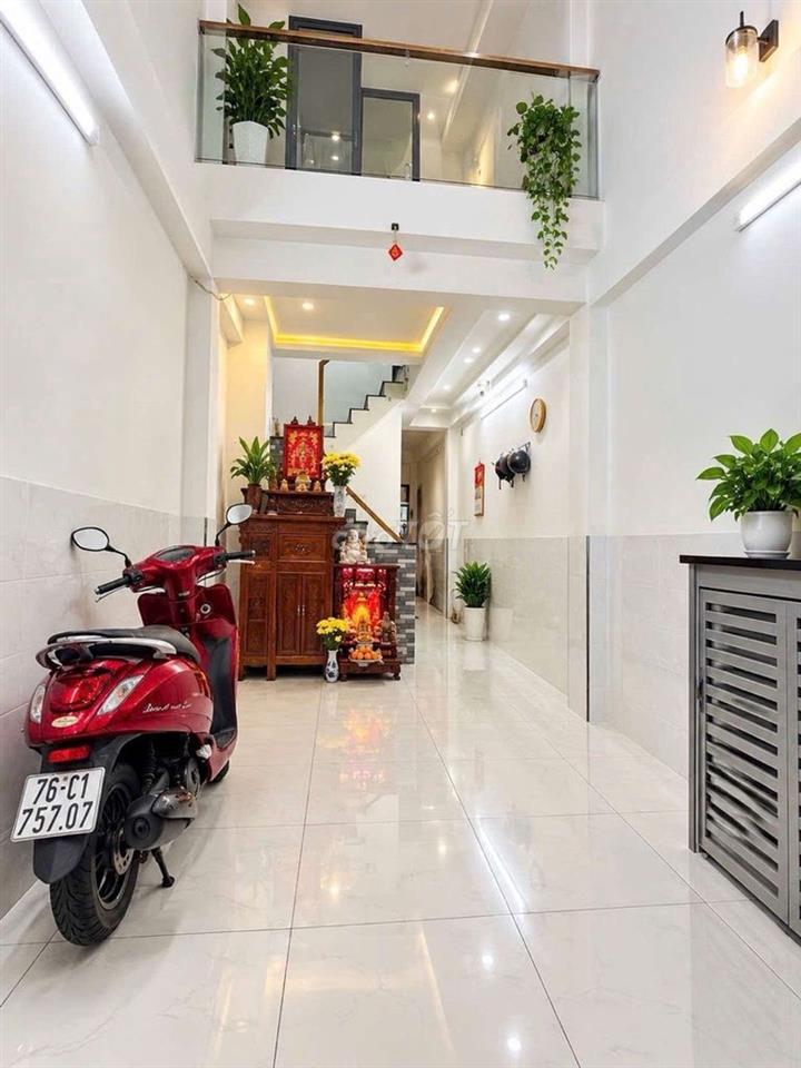 Nhà 3 tầng , 3PN khu vực đường Văn Thân quận 6