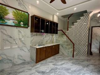 Bề ngang khủng 9M , cách 30M ra mặt tiền đường tỉnh lộ 10 