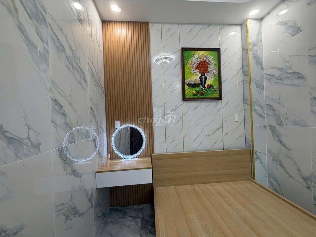 Bề ngang khủng 9M , cách 30M ra mặt tiền đường tỉnh lộ 10 