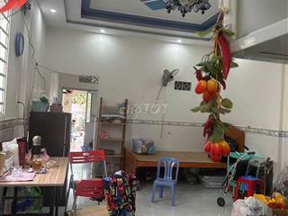 nhà hẻm lớn giá rẻ