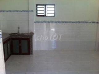 Cho thuê nhà tập thể 40m2 phố Đức Giang. 