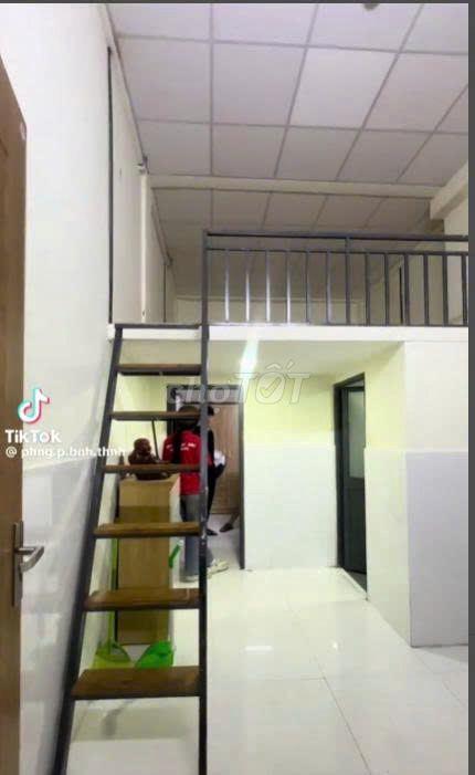 Pass phòng đầu tháng 11 ở (phòng rất ok, tại đổi chỗ làm nên phải đổi)
