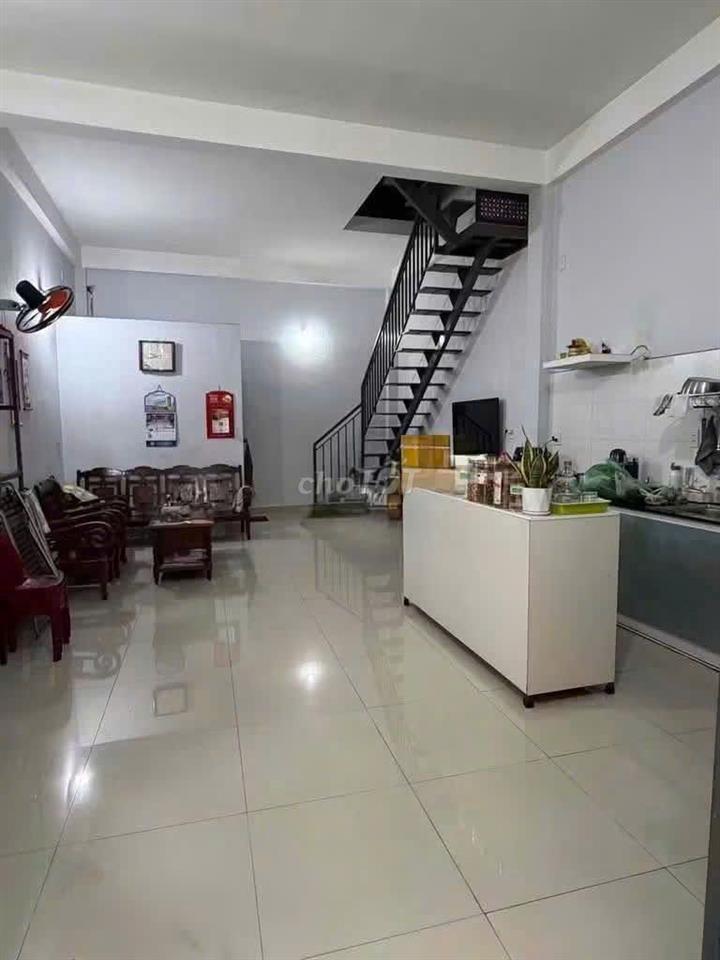 Nhà 1 trệt-1 lầu- 2 phòng ngủ giá 10tr-hẻm số 6 đường số 3- Phú THọ  