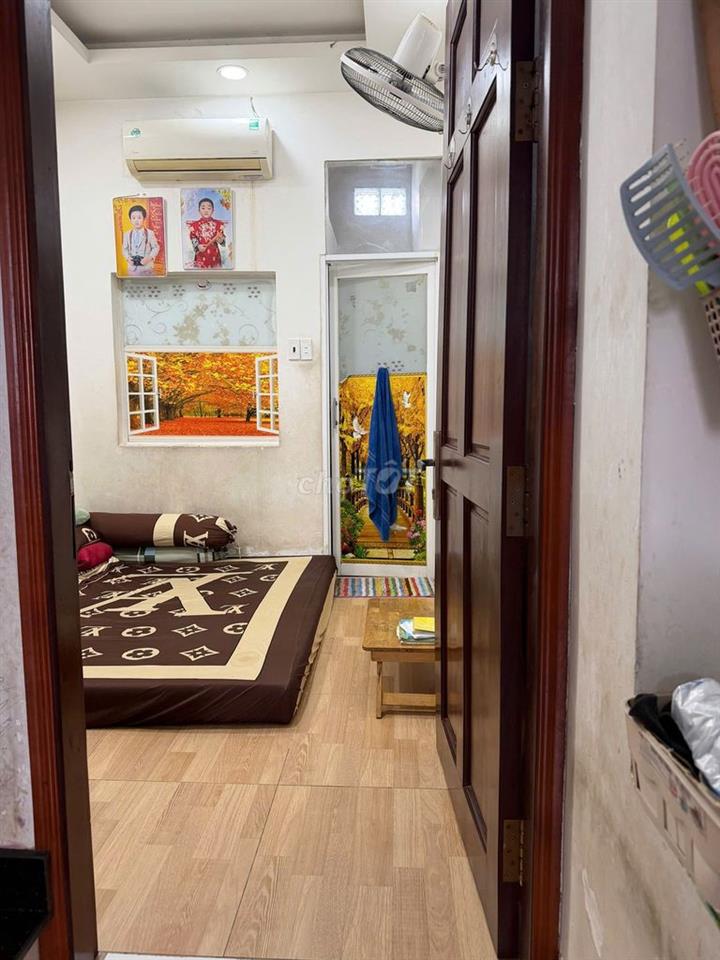 Bán nhà 417B/10 Hậu Giang, Phường 11, Quận 6. 23,3m2; 3 phòng ngủ
