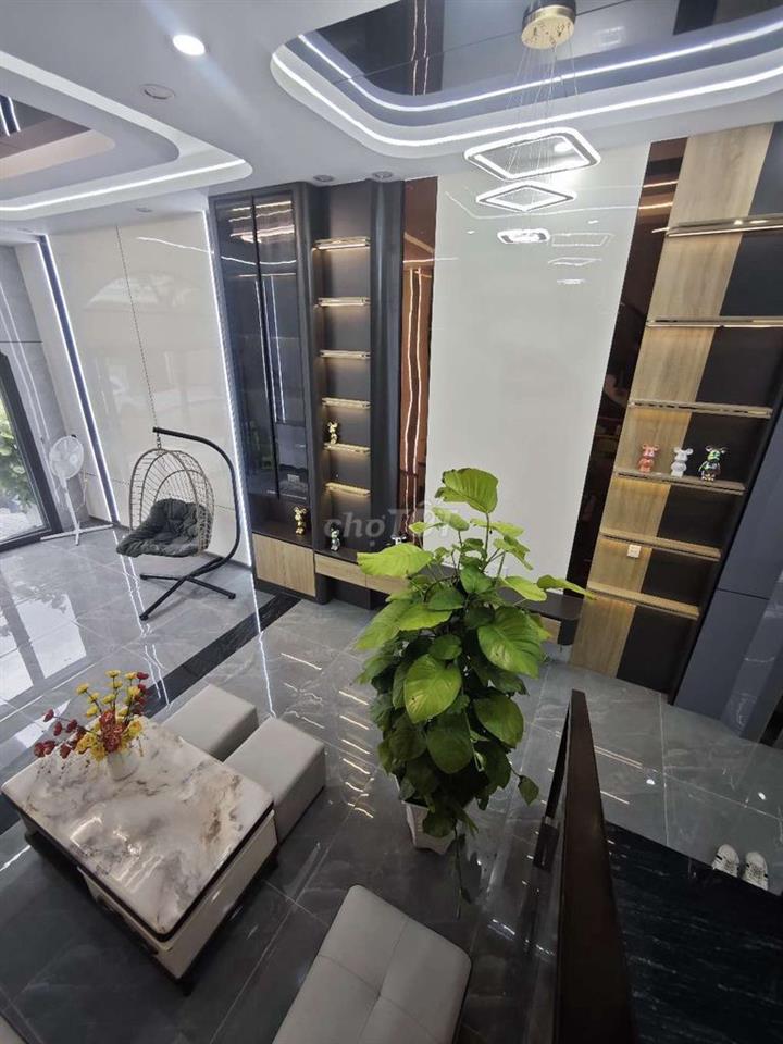 🔥 CHỈ 4,8 TỶ – NHÀ ĐẸP ICON CENTRAL 64M², THANG MÁY