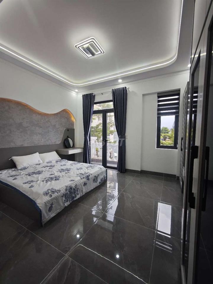 🔥 CHỈ 4,8 TỶ – NHÀ ĐẸP ICON CENTRAL 64M², THANG MÁY
