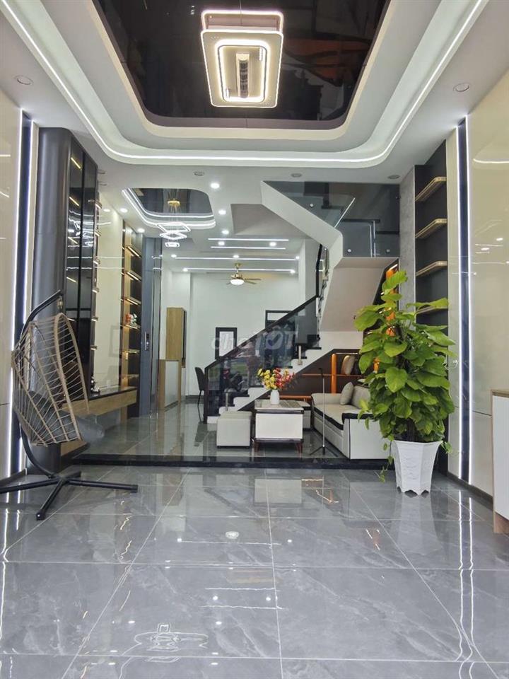 🔥 CHỈ 4,8 TỶ – NHÀ ĐẸP ICON CENTRAL 64M², THANG MÁY