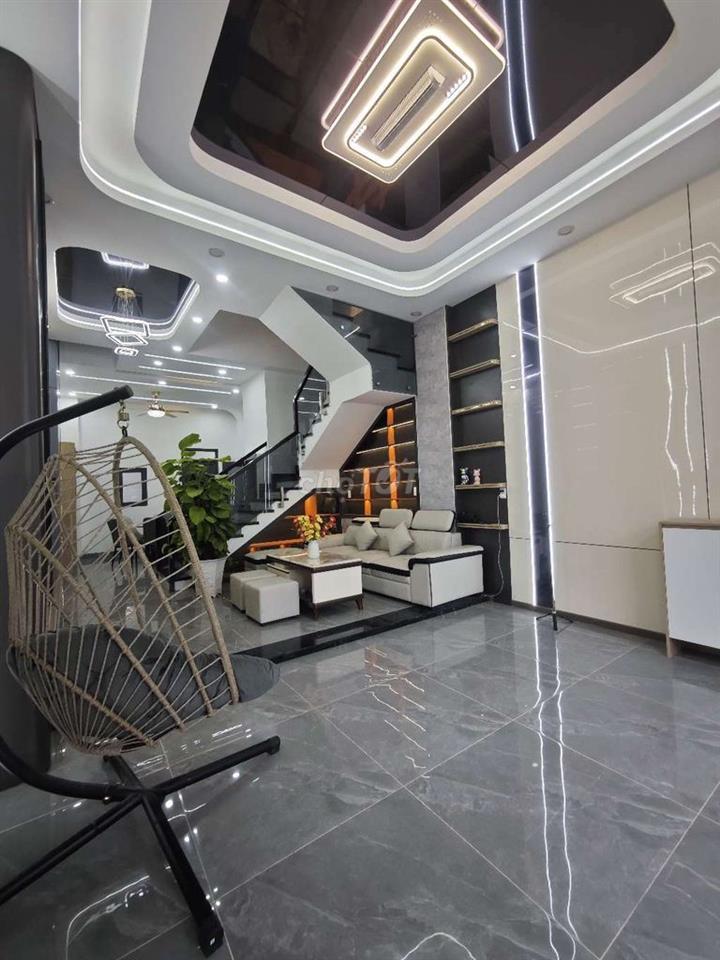 🔥 CHỈ 4,8 TỶ – NHÀ ĐẸP ICON CENTRAL 64M², THANG MÁY