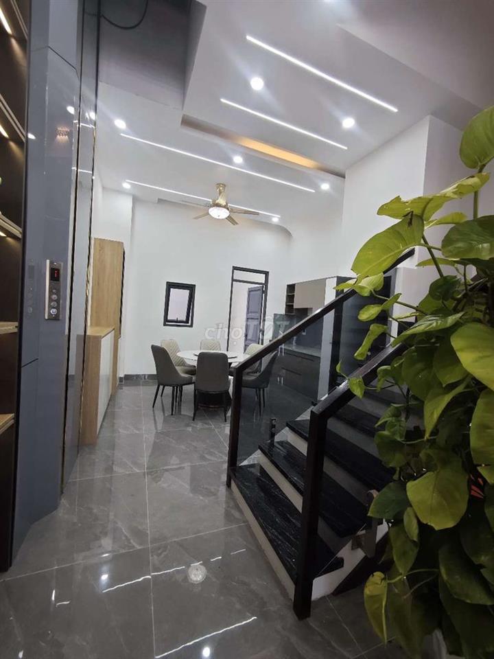 🔥 CHỈ 4,8 TỶ – NHÀ ĐẸP ICON CENTRAL 64M², THANG MÁY