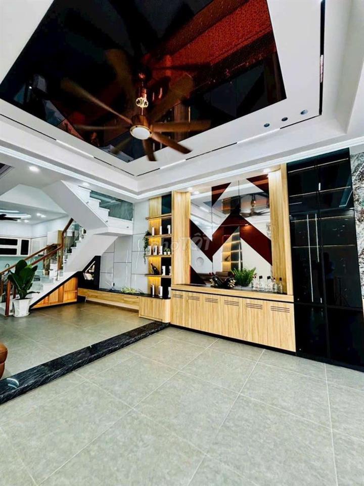 🔥 CHỦ NGỘP BÁN GẤP – NHÀ ĐẸP 1 TRỆT 3 LẦU 5 PHÒNG NGỦ GIÁ SỐC 6,2 tỷ🏡