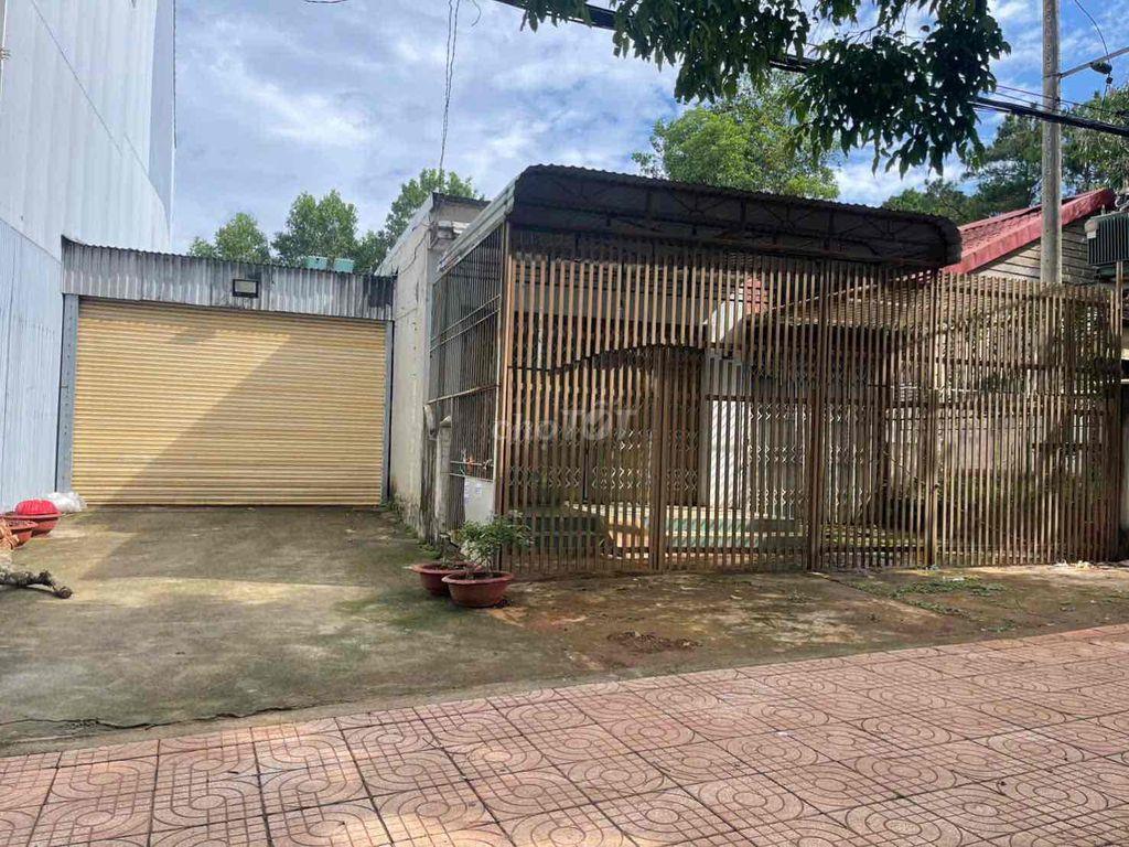 cần bán nhà cấp 4