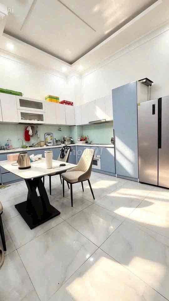 Bán căn nhà phố phường Hiệp thành cũ