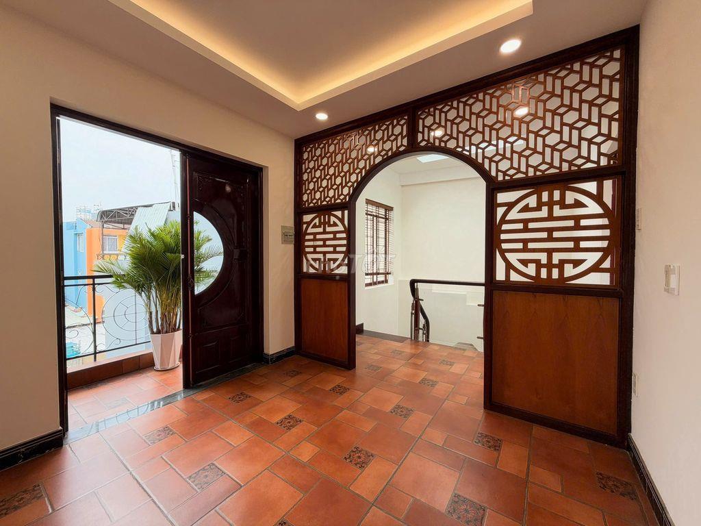 BÁN NHÀ ĐƯỜNG SỐ 11 NGUYỄN VĂN KHỐI GẦN CV LÀNG HOA