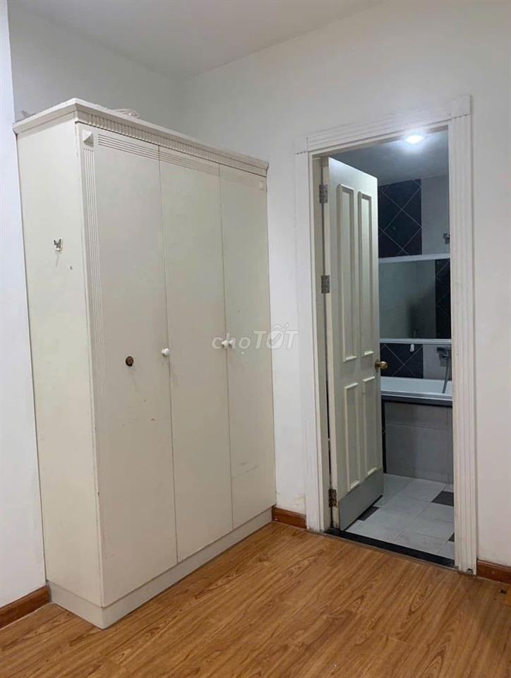 Chung cư Tân Phước -Q11 căn hộ 115m2, 3p ngủ giá 15tr/th            