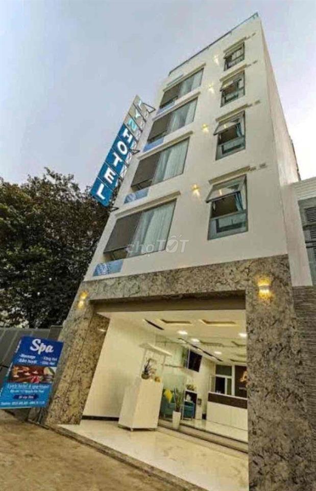 Trống sẵn căn hộ full nội thất hồ bơi
