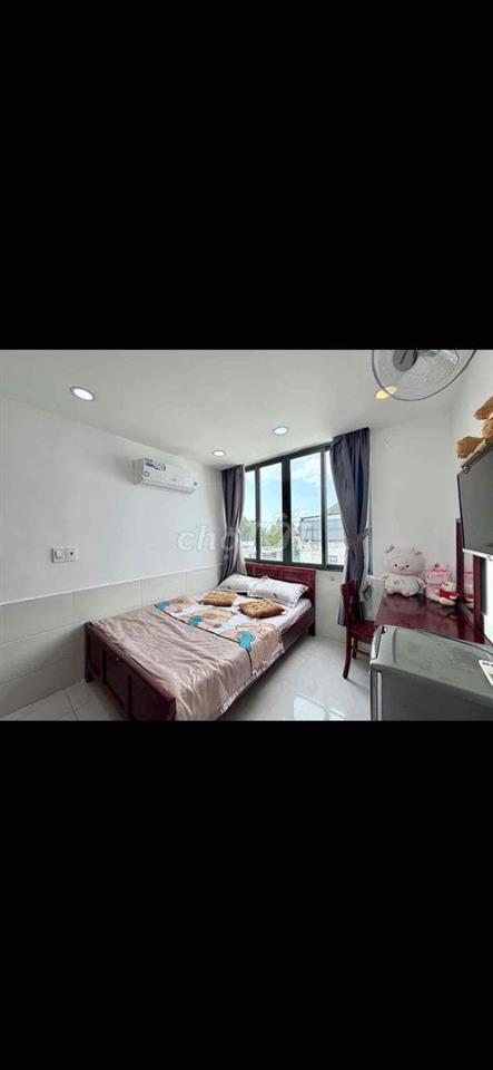 STUDIO MỚI VIEW CỬA SỔ TRỜI