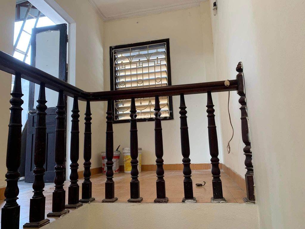 Chính chủ cho thuê nhà số 10, ngách 25/16 ngõ 285 Đội Cấn, Ba Đình, HN