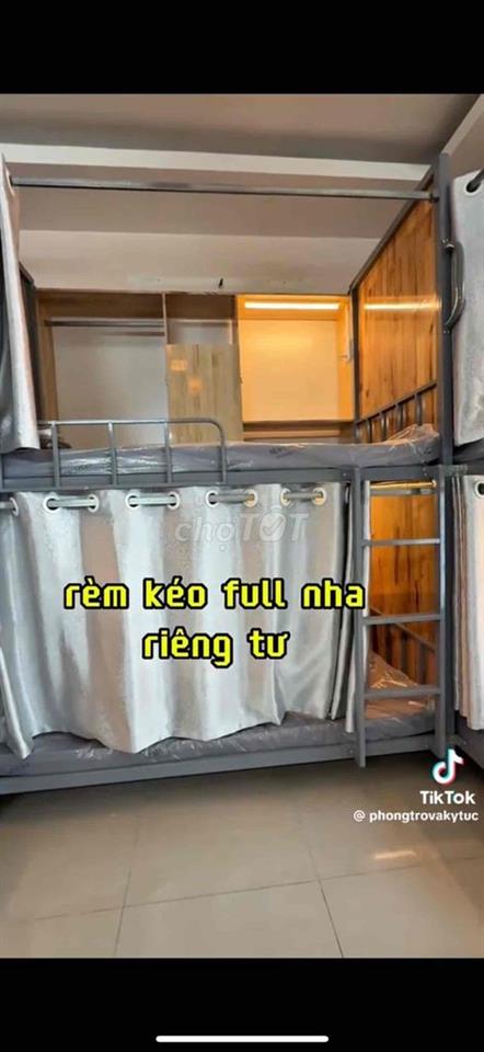 1tr8/giường