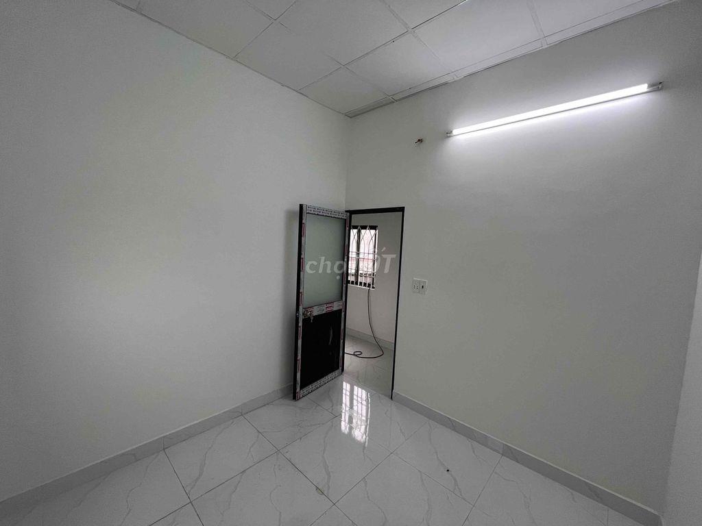 BÁN NHÀ GIÁ 5,2 TỶ – NGANG 5M × DÀI 25M – SỔ HỒNG HOÀN CÔNG