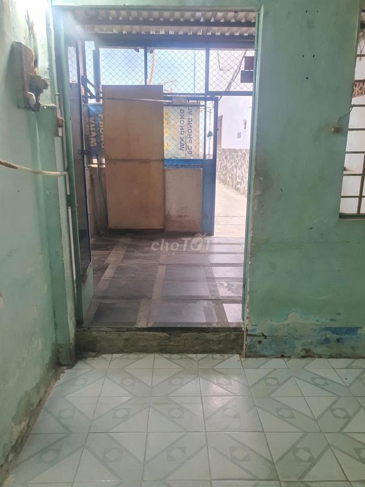 Cho thuê nhà nguyên căn đường CMT8 – 9 tr/tháng, vào ở ngay