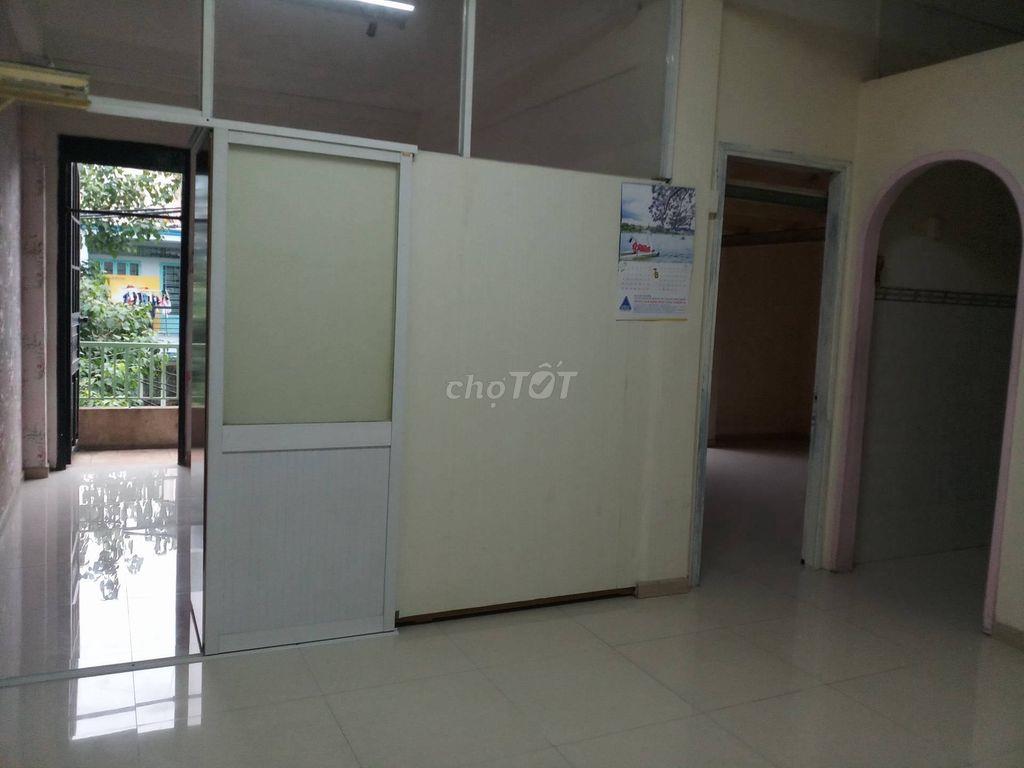Cho thuê Căn hộ CC Đường Đội Cung ( Q11 cũ), 7.5tr - 60m2