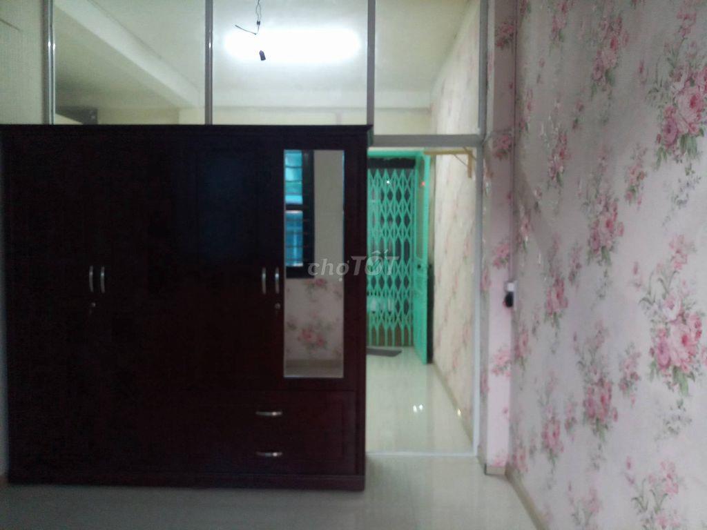 Cho thuê Căn hộ CC Đường Đội Cung ( Q11 cũ), 7.5tr - 60m2