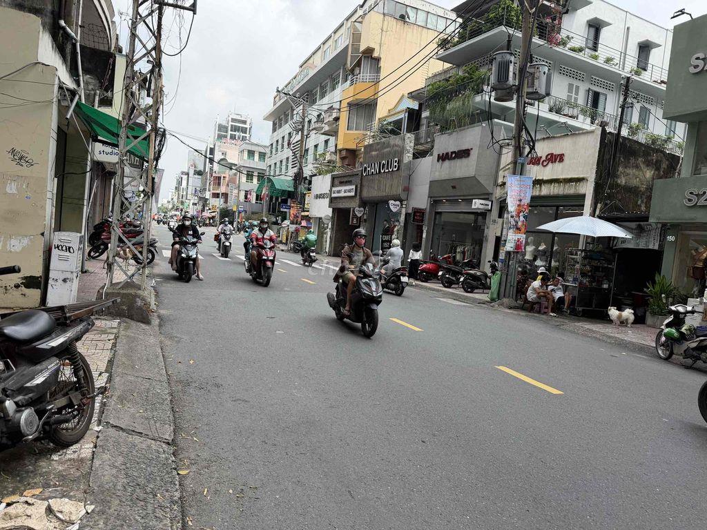 Bán nhà mặt tiền cung đường Thời Trang Trần Quang Diệu. Có HĐ thuê