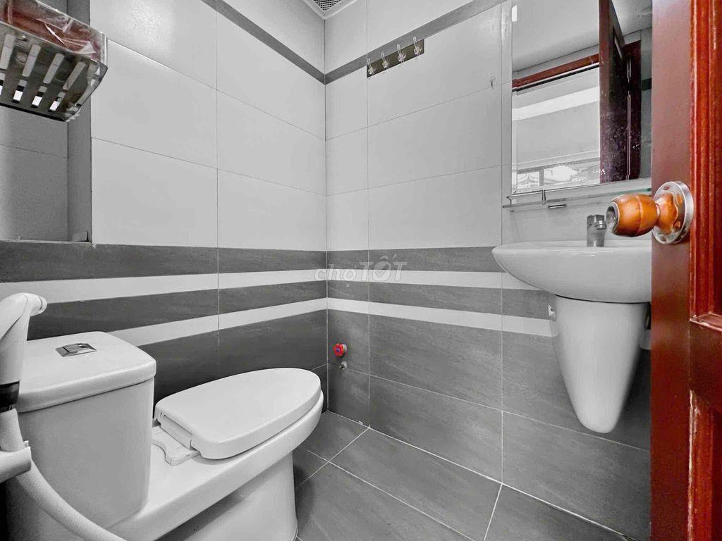 DUPLEX NGAY HỒNG HÀ GẦN SÂN BAY