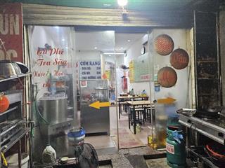 Nhượng mặt bằng khu dân cư đông đúc