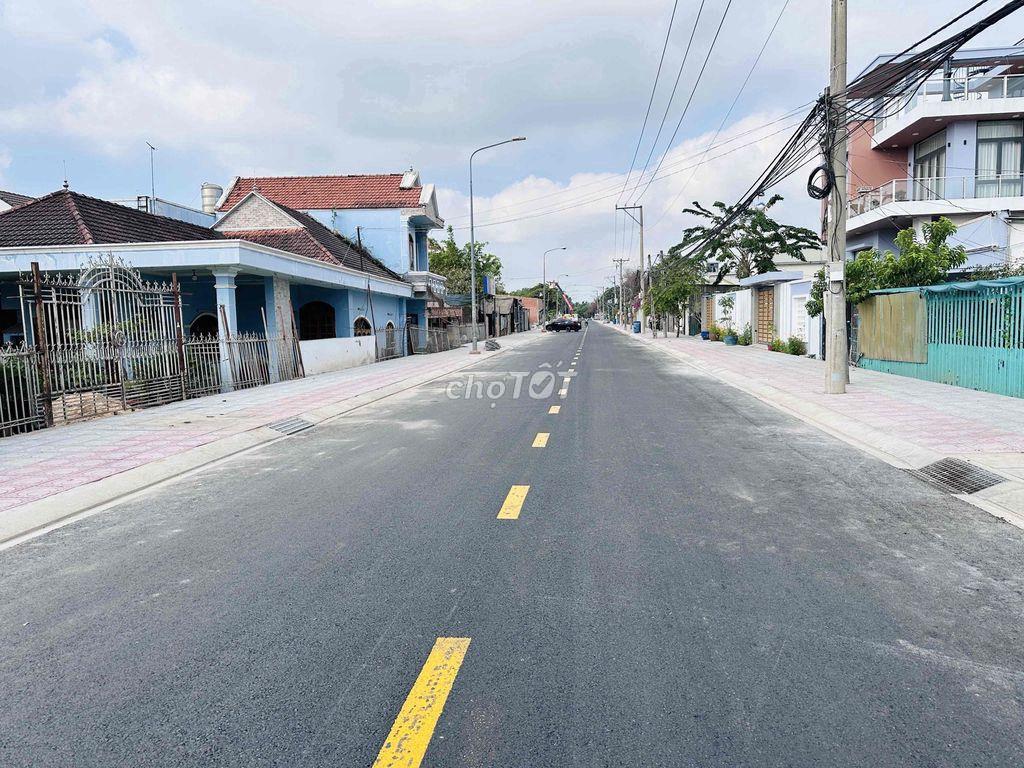 cần bán gấp lô đất mặt tiền đường Bình Nhâm 07 5x14=70m2 thổ cư 3.55tỷ