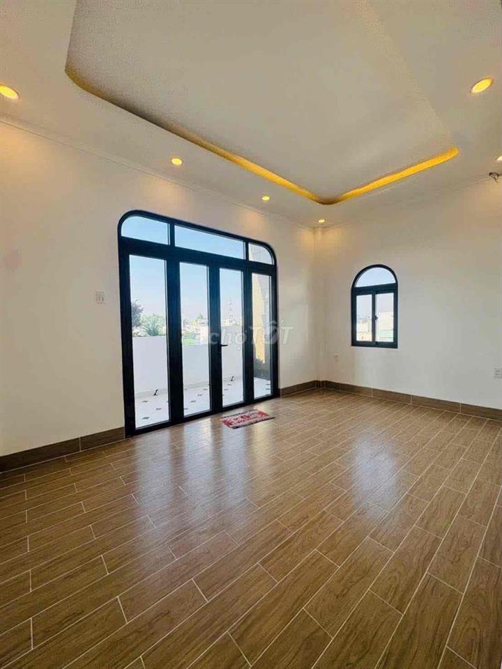 NHÀ MẶT TIỀN RẠCH BẠCH NHA thiết kế hiện đại
