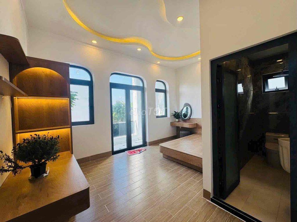NHÀ MẶT TIỀN RẠCH BẠCH NHA thiết kế hiện đại