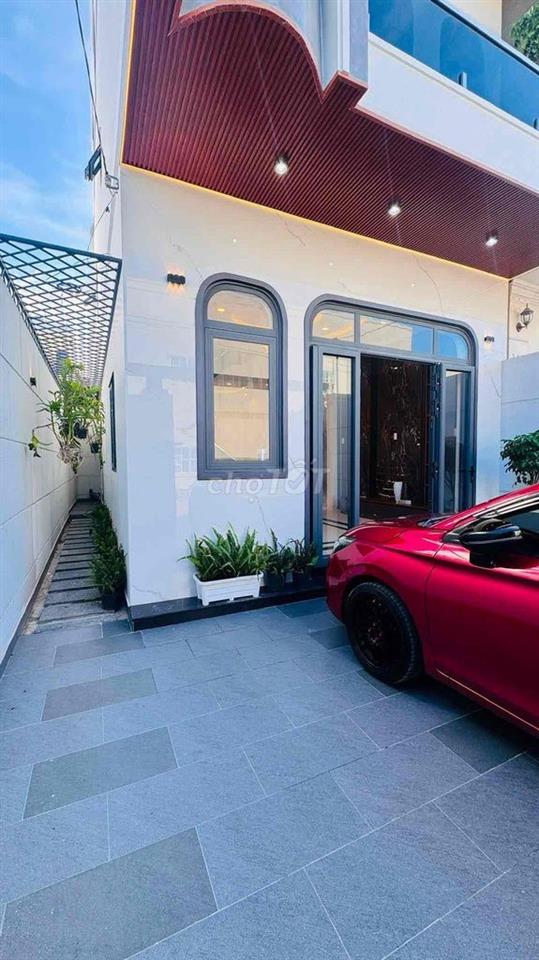 NHÀ MẶT TIỀN RẠCH BẠCH NHA thiết kế hiện đại