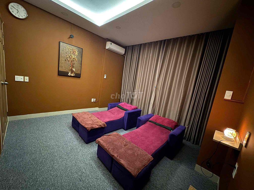 SANG NHƯỢNG TIỆM MASSAGE TÂN PHÚ