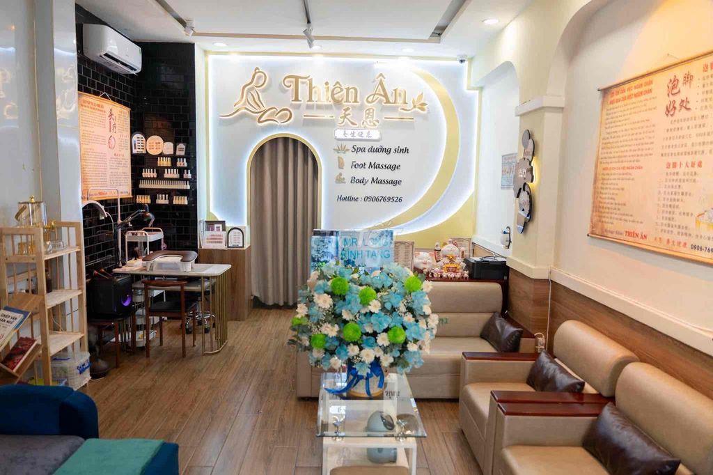 SANG NHƯỢNG TIỆM MASSAGE TÂN PHÚ