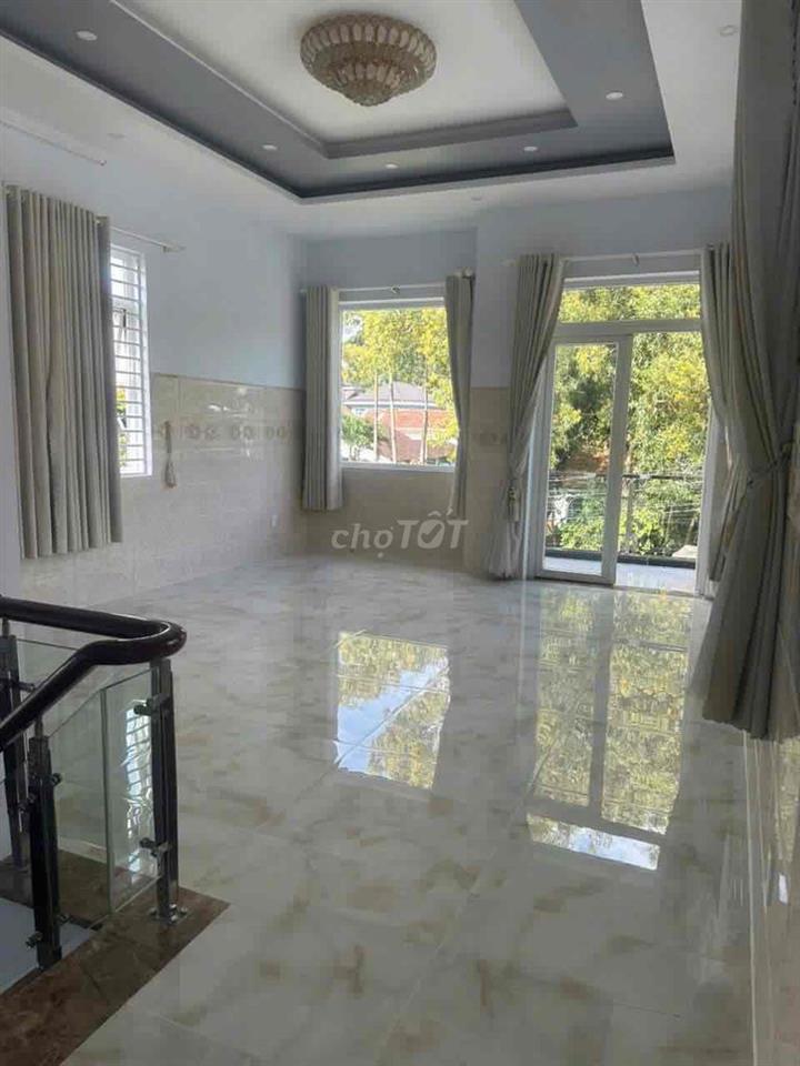 cho thuê nhà có thể làm văn phòng +kho sản xuất nhẹ