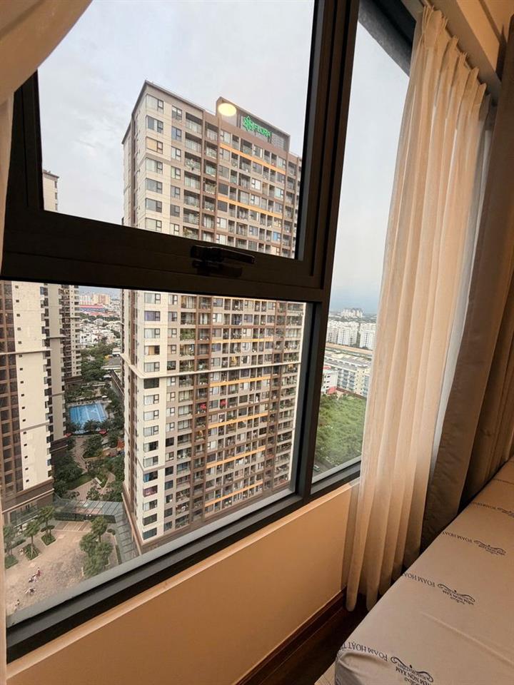 🌟 CHO THUÊ CĂN HỘ 75M² – VIEW QUẢNG TRƯỜNG, HƯỚNG ĐÔNG ĐÓN NẮNG! 🌟