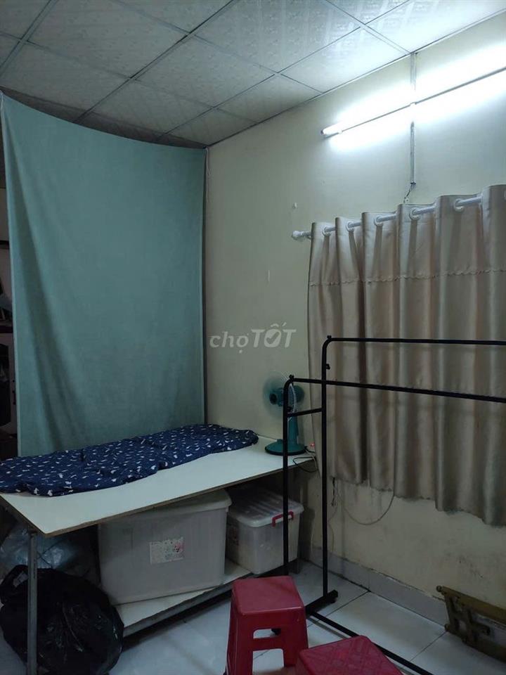 Tìm Nam ở ghép nhà nguyên căn