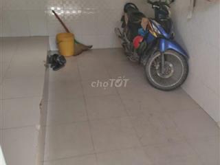 Tìm Nam ở ghép nhà nguyên căn