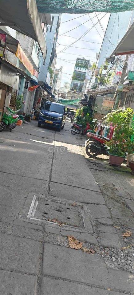 nhà cần bán đường số 12 