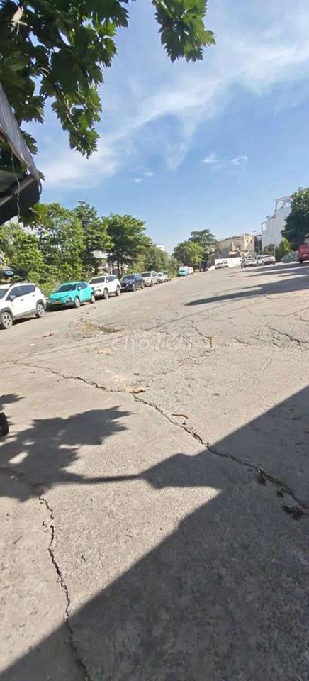 nhà cần bán đường số 12 
