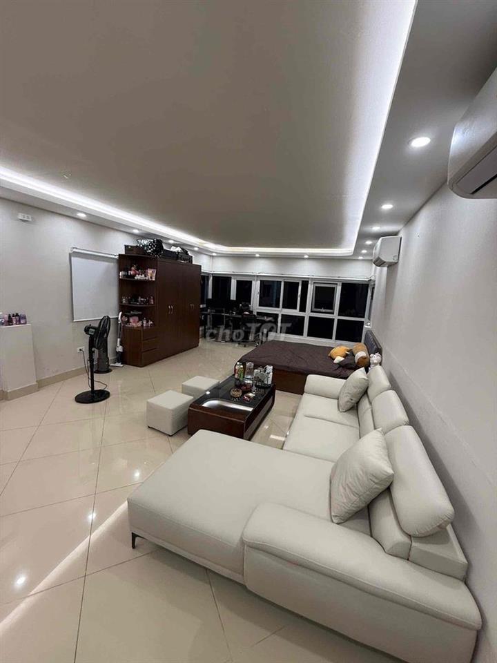 cho thuê căn hộ đầy đủ nội thất , phòng rộng rãi