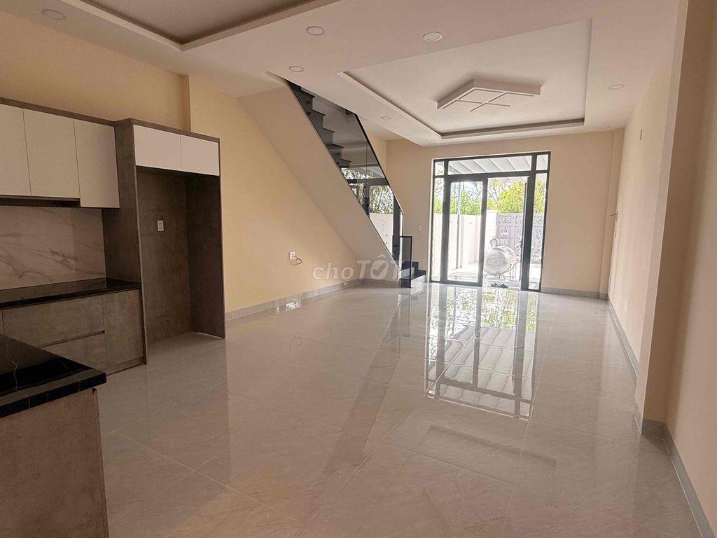 NHÀ 2 LẦU MẶT TIỀN THÀNH HỒ DIÊN PHƯỚC