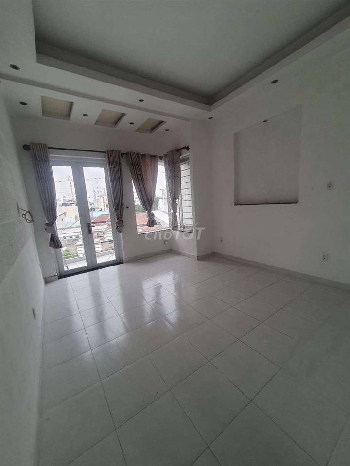Cho nữ ở ghép thuê trọ