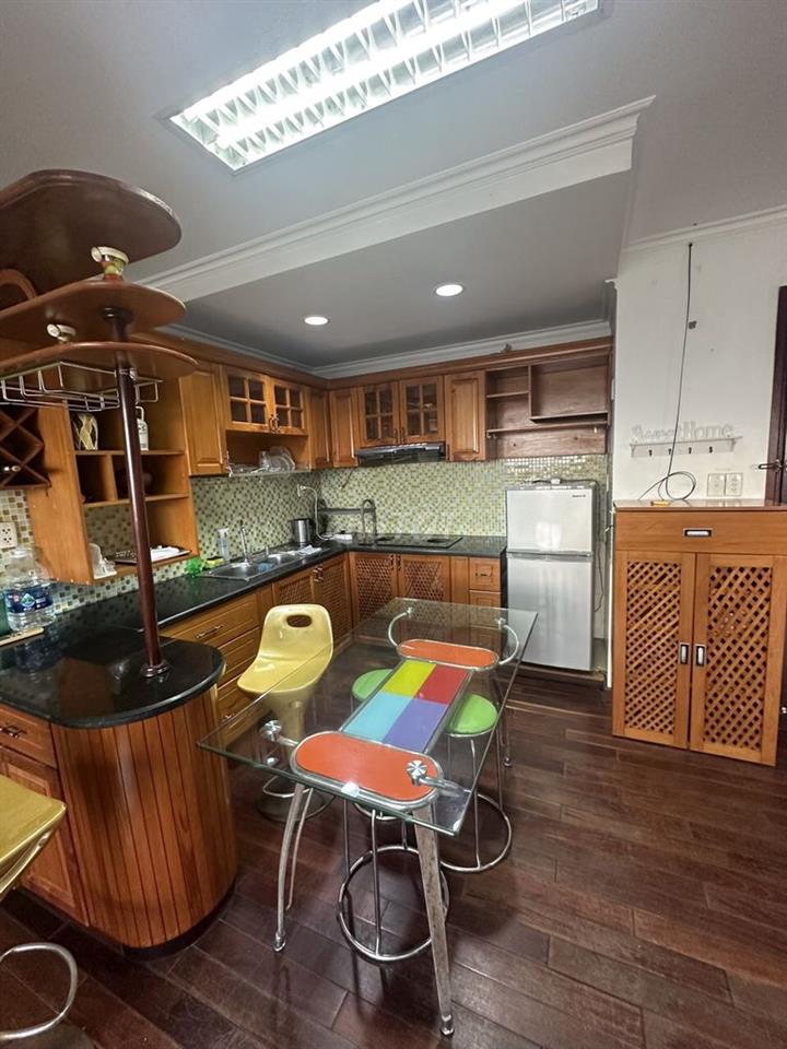 BÁN CĂN HỘ CC SCREC TOWER – 74M² (2PN - 2WC) – ĐỦ TIỆN ÍCH, GIÁ 4.8 TỶ