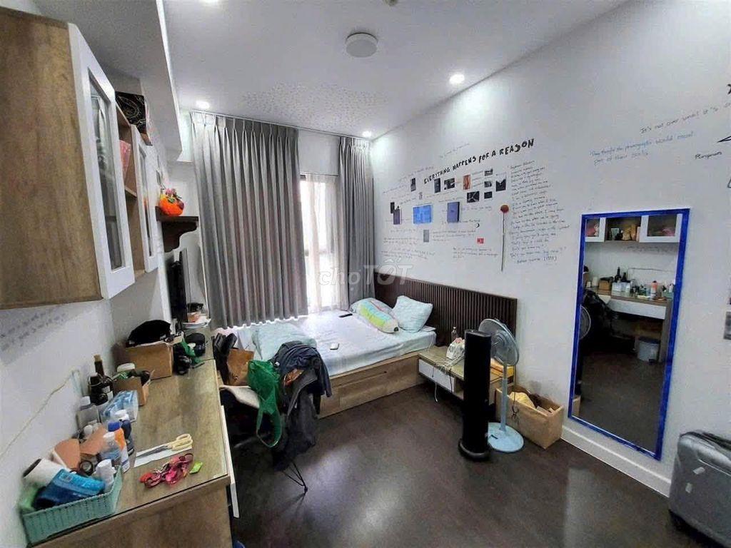 Căn góc 2 Ban công C/c Hoa Sen 3PN, 106m2, sẵn nội thất giá 14,5 tr/th