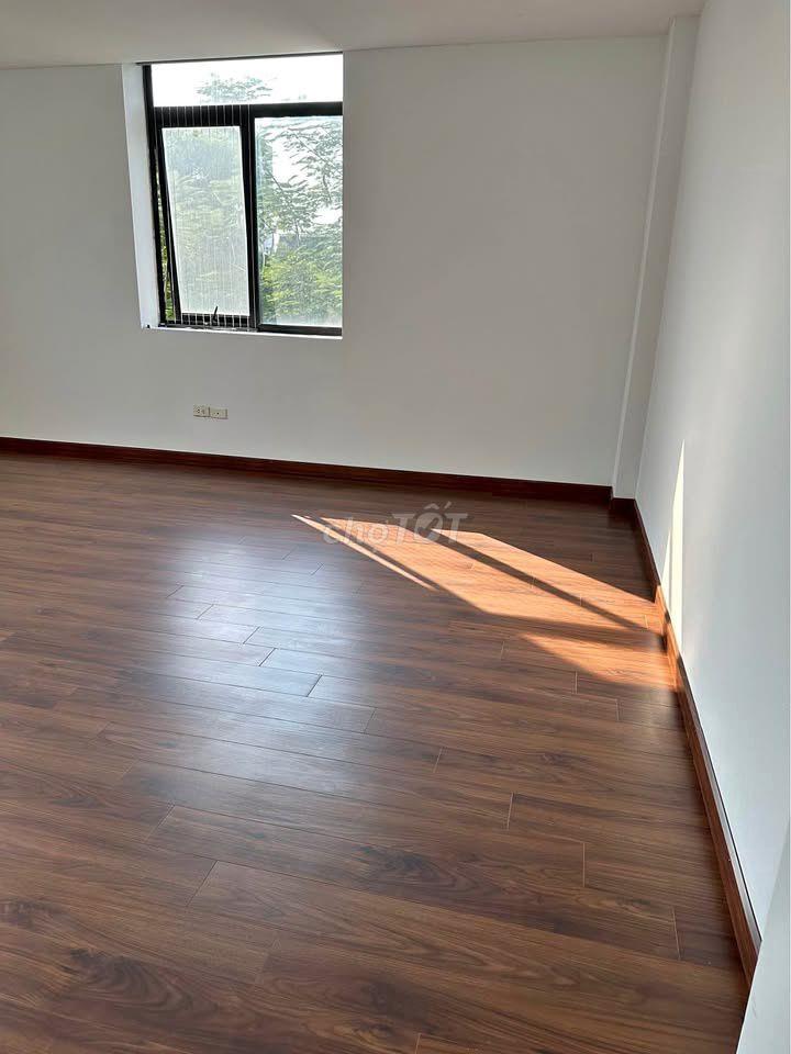 C/c 8xPlus Trường Chinh cho thuê căn 2PN không nội thất giá chỉ 8tr/th